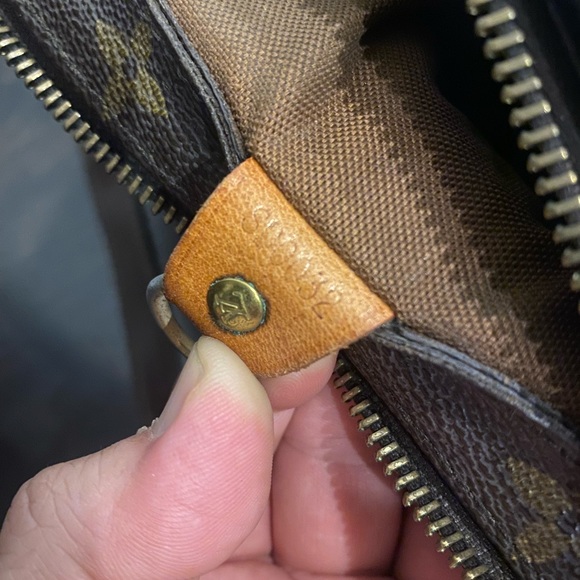 Louis Vuitton Tote Bag - Picture 5 of 14